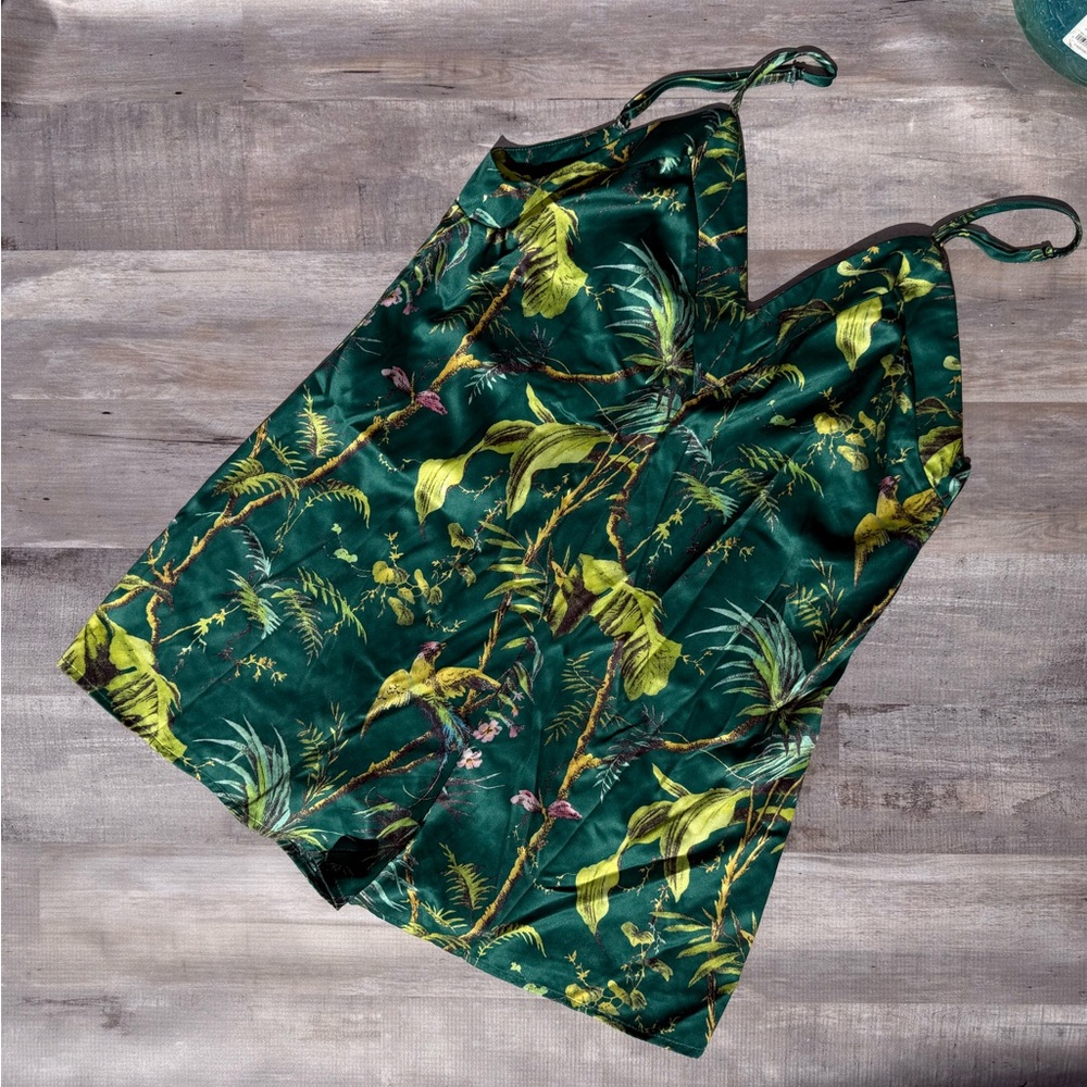 by the way. Green Tropical Print Mini Dress
